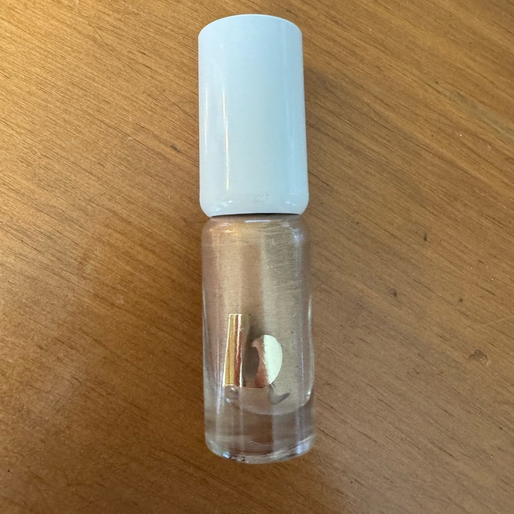 Beautycounter Lid Glow *Solar*